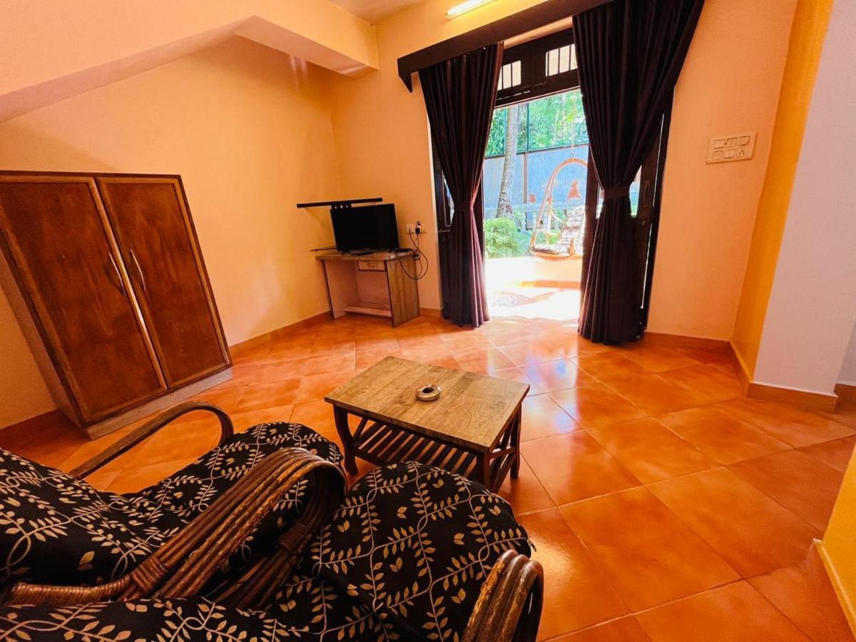 Naga Cottages Морджим Екстериор снимка