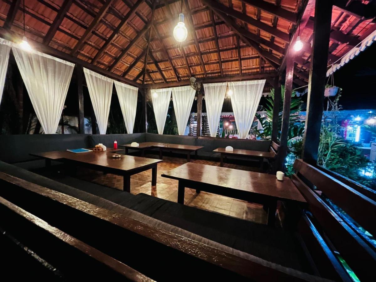 Naga Cottages Морджим Екстериор снимка